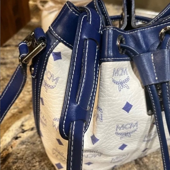 MCM EUC bucket crossbody 🎁 - Picture 2 of 12